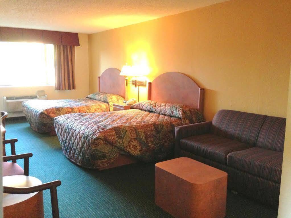University Inn And Suites Ταλαχάσι Εξωτερικό φωτογραφία